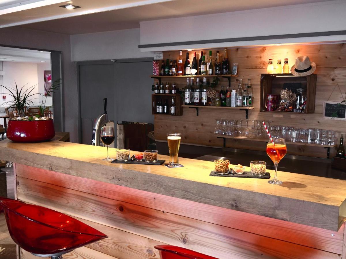 Hotel Ibis Nemours Zewnętrze zdjęcie