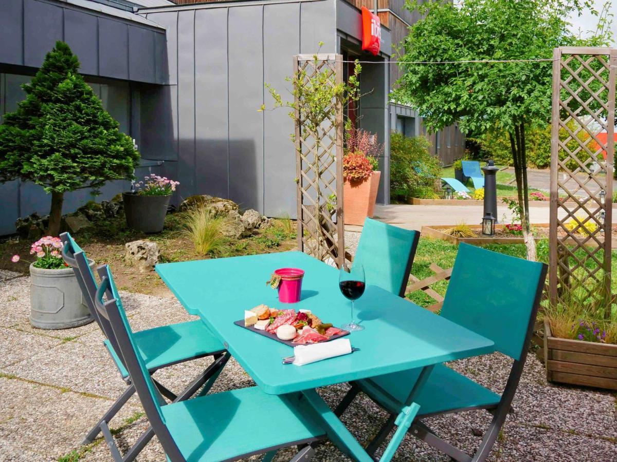 Hotel Ibis Nemours Zewnętrze zdjęcie
