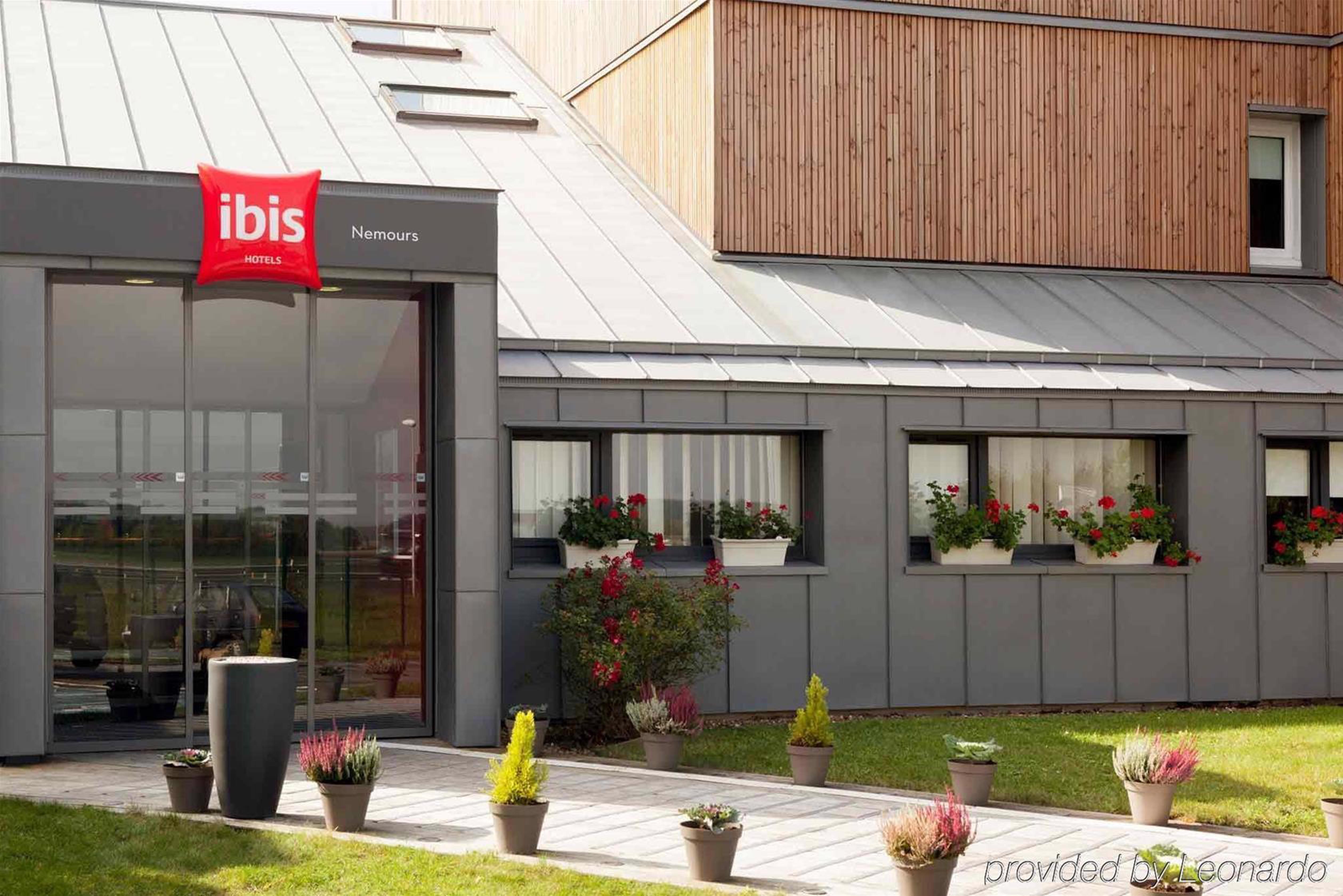 Hotel Ibis Nemours Zewnętrze zdjęcie