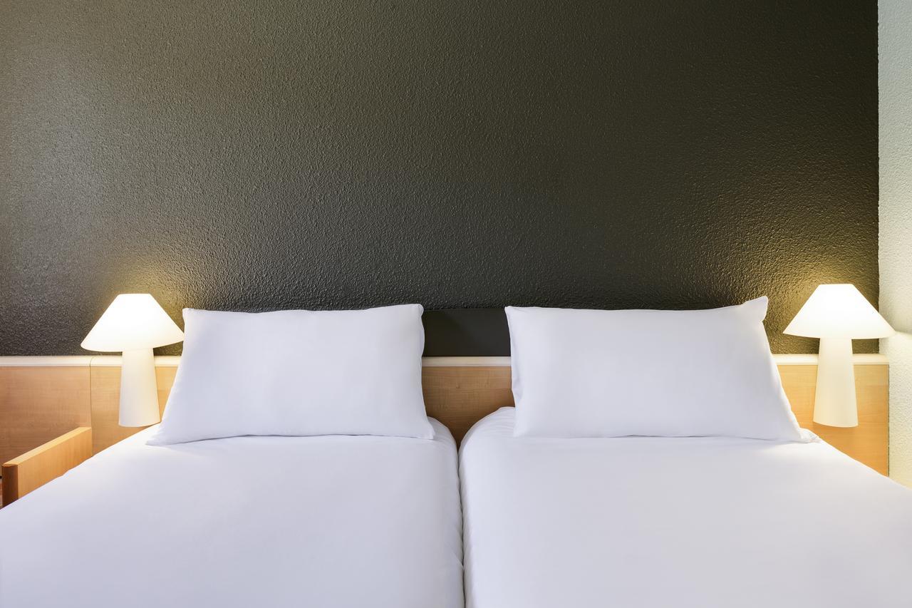 Hotel Ibis Nemours Zewnętrze zdjęcie